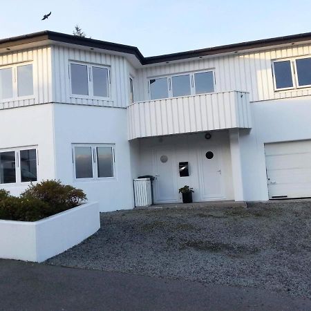 Modern Apartment Near The Centre Of Tórshavn Exterior foto